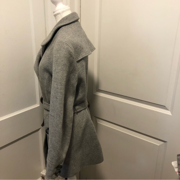 Ll Bean ladies 100% wool winter coat size large - Picture 3 of 7